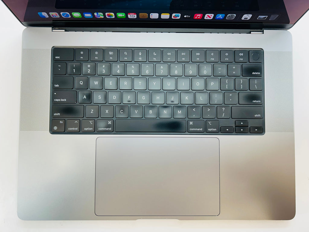 Apple 2021 MacBook Pro 16" M1 Max (32-Core GPU) 64GB RAM 1TB SSD - Good