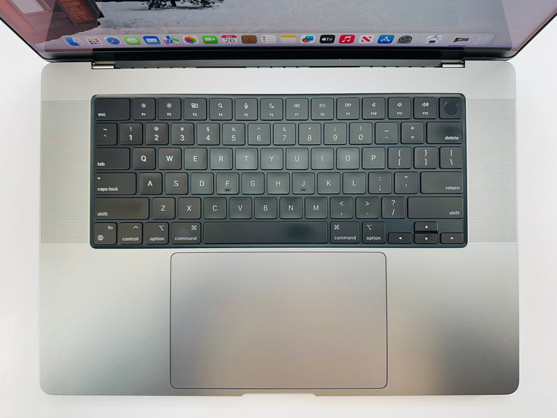 Apple 2021 MacBook Pro 16" M1 Max (24-Core GPU) 64GB RAM 2TB SSD - Very good