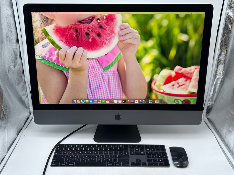 Apple 2017 27 in iMac Pro 5K Retina 3.2GHz 8-Core Intel Xeon W 64GB 1TB SSD Vega64 16GB