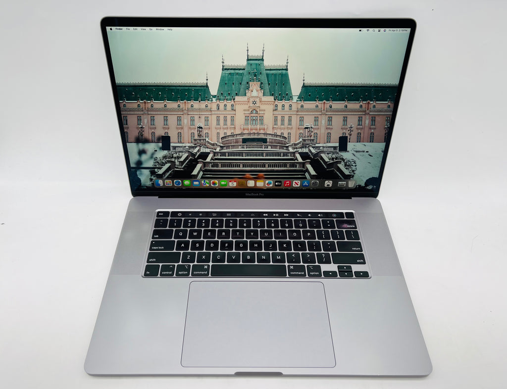 Apple 2019 16" MacBook Pro 2.6GHz i7 16GB RAM 1TB SSD RP5300M 4GB - Very Good