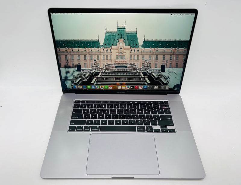 Apple 2019 16" MacBook Pro 2.6GHz i7 16GB RAM 1TB SSD RP5300M 4GB - Very Good