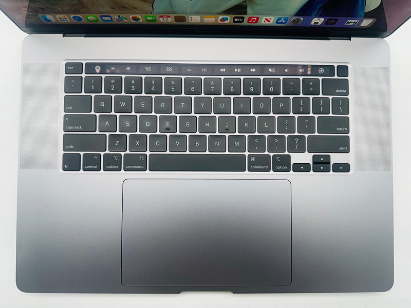 Apple 2019 16" MacBook Pro 2.3GHz i9 32GB 1TB SSD RP5500M 8GB  - Very Good