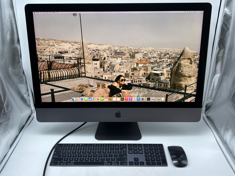 Apple 2017 27 in iMac Pro 5K Retina 3.2GHz 8-Core Intel Xeon W 64GB 2TB SSD Vega56 8GB