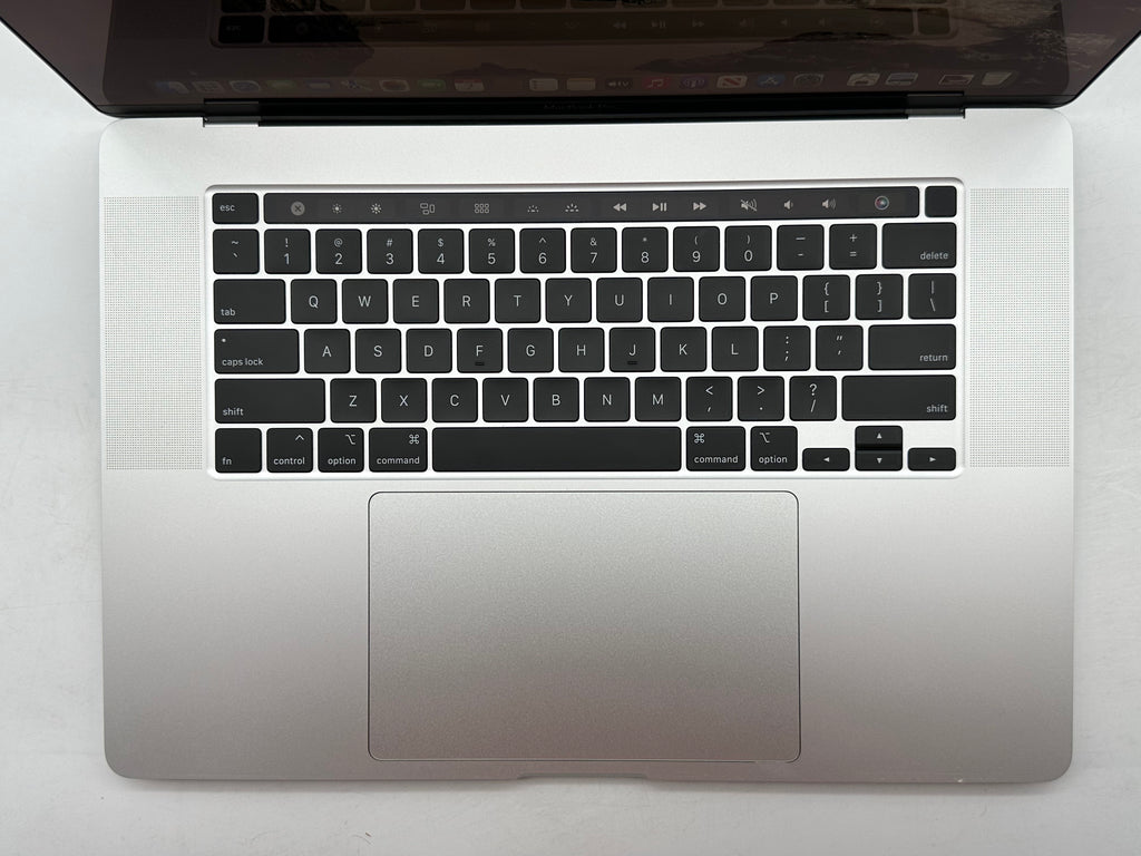 Apple 2019 16 in MacBook Pro TB 2.4GHz 8-Core i9 32GB 1TB SSD RP5500M 8GB Silver