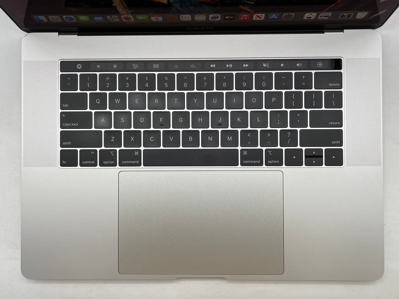 Apple 2019 15 in MacBook Pro TB 2.6GHz 6-Core i7 16GB 256GB SSD RP560X Space Gray