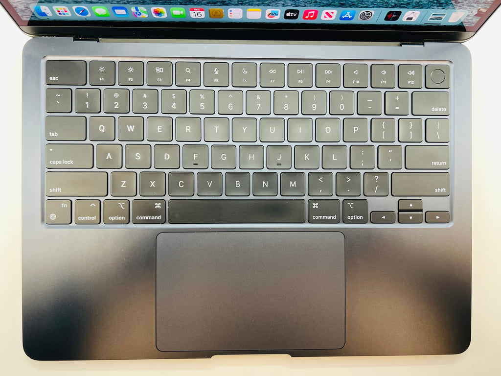 Apple 2022 MacBook Air 13" M2 (10-Core GPU) 24GB RAM 1TB SSD AC+ - Very good