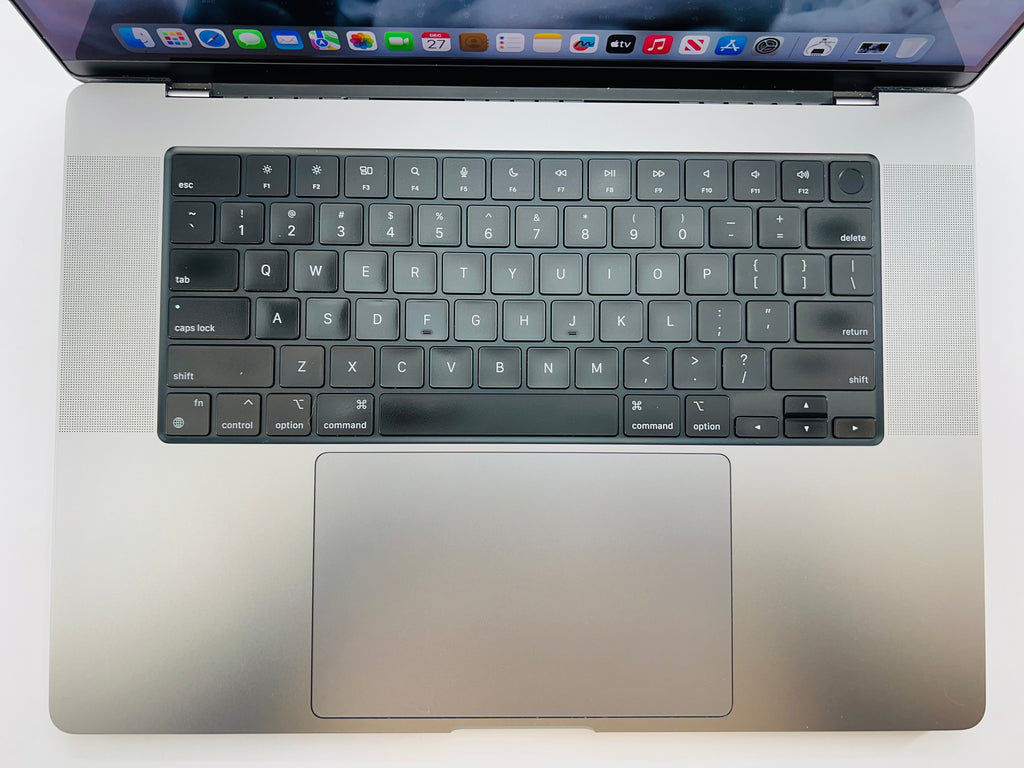 Apple 2021 MacBook Pro 16" M1 Max (32-Core GPU) 64GB RAM 4TB SSD - Very good