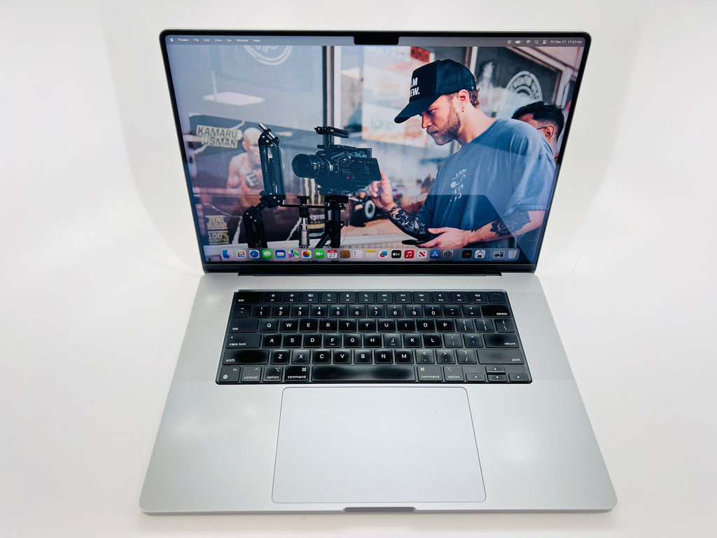 Apple 2021 MacBook Pro 16" M1 Max (24-Core GPU) 32GB RAM 1TB SSD - Very good