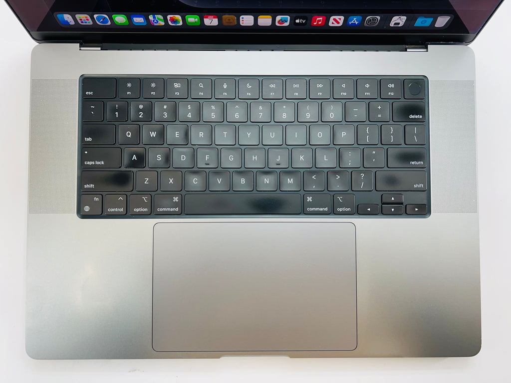 Apple 2021 MacBook Pro 16" M1 Pro (16-Core GPU) 32GB RAM 512GB SSD - Very good
