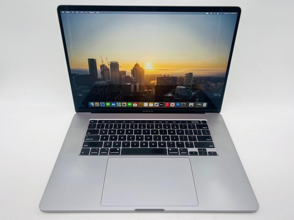 Apple 2019 MacBook Pro 16 in 2.3GHz i9 32GB RAM 4TB SSD RP5500M 4GB - Very Good