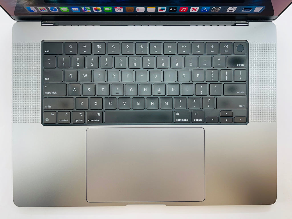 Apple 2021 MacBook Pro 16" M1 Pro (16-Core GPU) 32GB RAM 512GB SSD AC+ Very good