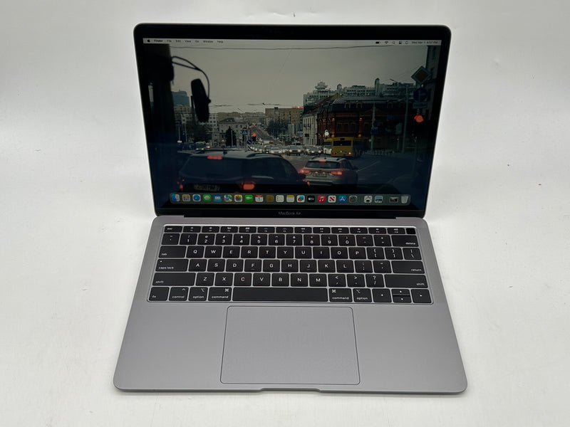 Apple 2019 13 in MacBook Air 1.6GHz Dual-Core i5 8GB 128GB SSD IUG617 Space Gray