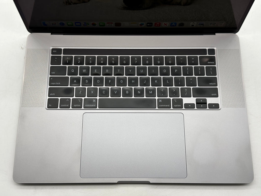 Apple 2019 16 in MacBook Pro TB 2.3GHz 8-Core i9 16GB 1TB SSD RP5500M Space Gray