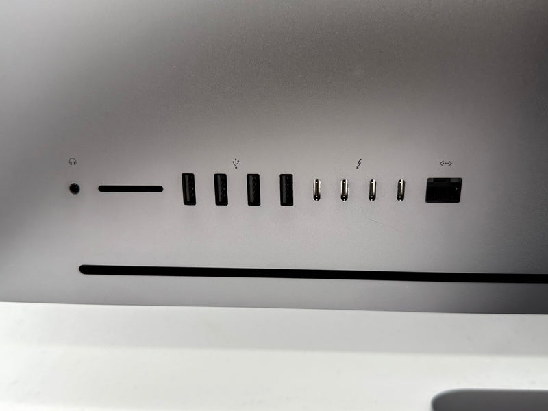 Apple 2017 27 in iMac Pro 5K Retina 3.2GHz 8-Core Intel Xeon W 32GB 1TB SSD Vega64 16GB